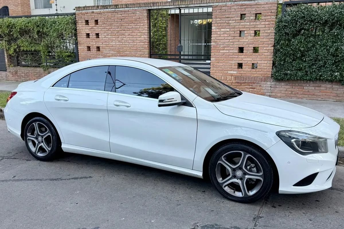 Mercedes-Benz Clase CLA 1.6 Cla200 Coupe Urban 156cv At